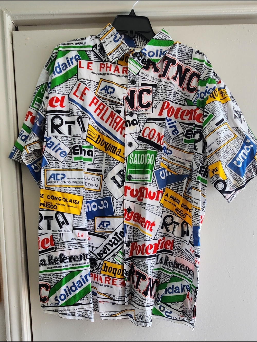 Graphic Print Short-Sleeve Shirt in White with Multicolor Newspaper Motif